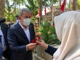 Bakan Akar Kayseri Protokolü ile şehitlik ziyaretlerine katıldı