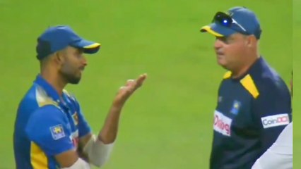 ಶ್ರೀಲಂಕಾ ತಂಡದ ಕೋಚ್ ನಿನ್ನೆ ನಡೆದುಕೊಂಡ ರೀತಿ ಇದು | Oneindia Kannada