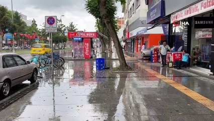 Kavurucu sıcaklar yerini yağışa bıraktı