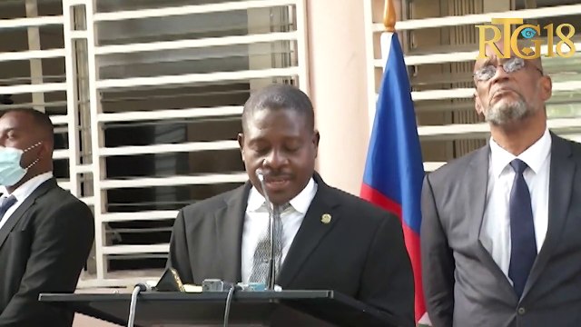 Seremoni enstalasyon Mèt Rockfeller Vincent kòm minis jistis ak sekirite piblik