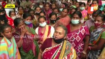 Hundreds Of Women Gherao Bolangir SP Office Protesting Police Action Against Villagers