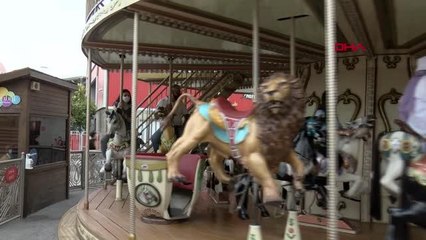 İSTANBUL, AİLELER VE GENÇLER BAYRAM TATİLİNİ EĞLENCE MERKEZİNDE GEÇİRİYOR