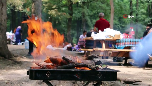 Kurban Bayramı’nın ikinci gününde vatandaşlar Belgrad Ormanı akın etti