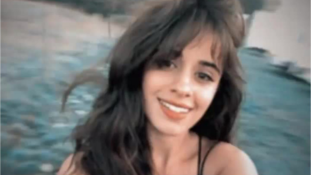 "Somos mujeres reales con celulitis y estrías": Camila Cabello tras comentarios sobre su cuerpo