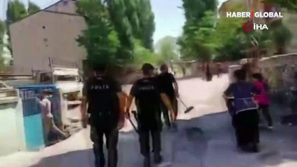 Erzurum'da yabancı uyruklu çocuklar ile pazarcılar arasında sopalı, bıçaklı kavga