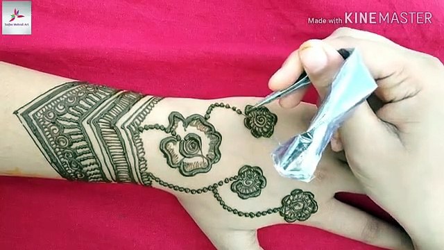 back hand mehndi design - मेहंदी डिजाइन आसान - mehndi design for beginners - designer henna mehndi design- delicate mehndi design - easy simple new henna mehendi design - habiba Mehndi Art