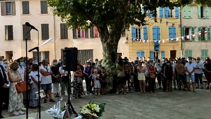 Minute de silence en hommage à Doriane Ragon