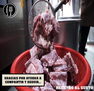 Fideos Coreano Con Cerdo Queso y Espinacas Picante