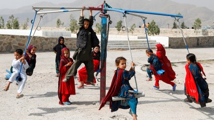 هدنة غير معلنة تتيح للأفغان فرصة للاحتفال بالعيد