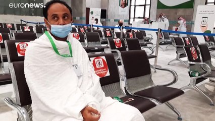 السعودية تلجأ إلى إصدار بطاقات ذكية فيها بيانات الحجاج تمهيدا للحج الرقمي