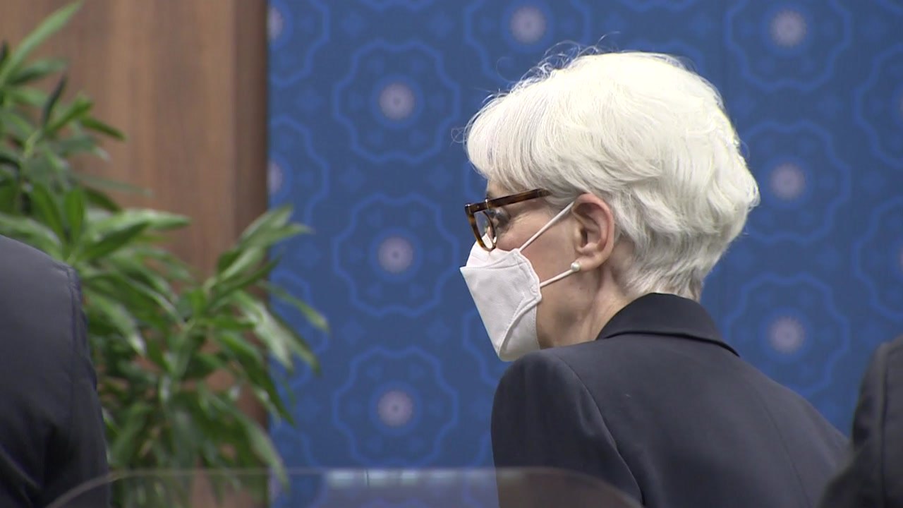 웬디 셔먼 美 부장관, 정의용 장관 예방...북한 대화 견인 공조 재확인 / YTN