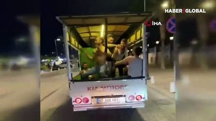 'Disko kamyonet'te görenleri şaşırtan eğlence