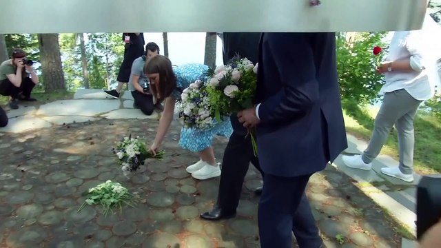 Norvegia, la strage di Utoya 10 anni dopo: cerimonia di commemorazione