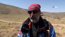 2 bin 347 metrelik Hazar Baba Dağı'na solo tırmanış yaptı