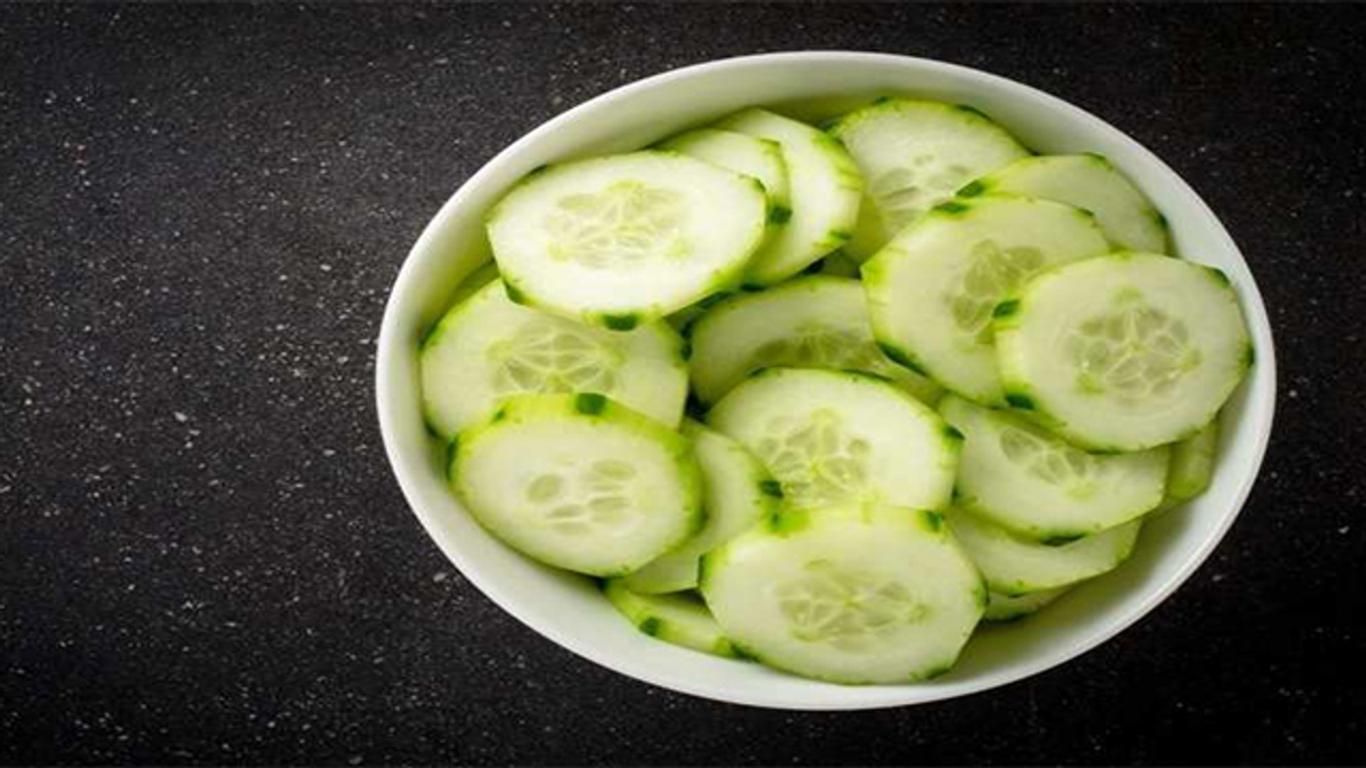 इस समय अगर गलती से खा लिया Cucumber तो हो सकती है ये परेशानी | Boldsky