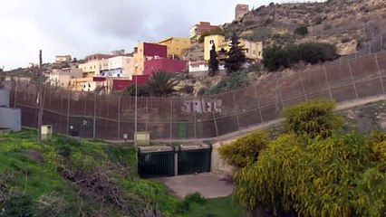 В Испанию через забор