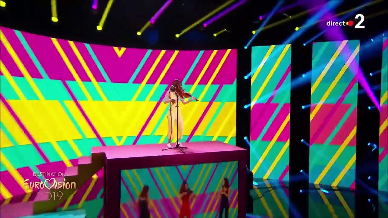 Gabriella - On cherche encore (Never get enough) - Destination Eurovision