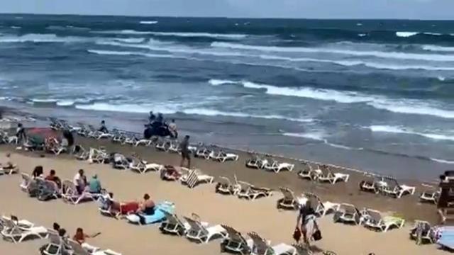 Şile'de dalgalara kapılan 3 kişiden 1'inin cansız bedenine ulaşıldı