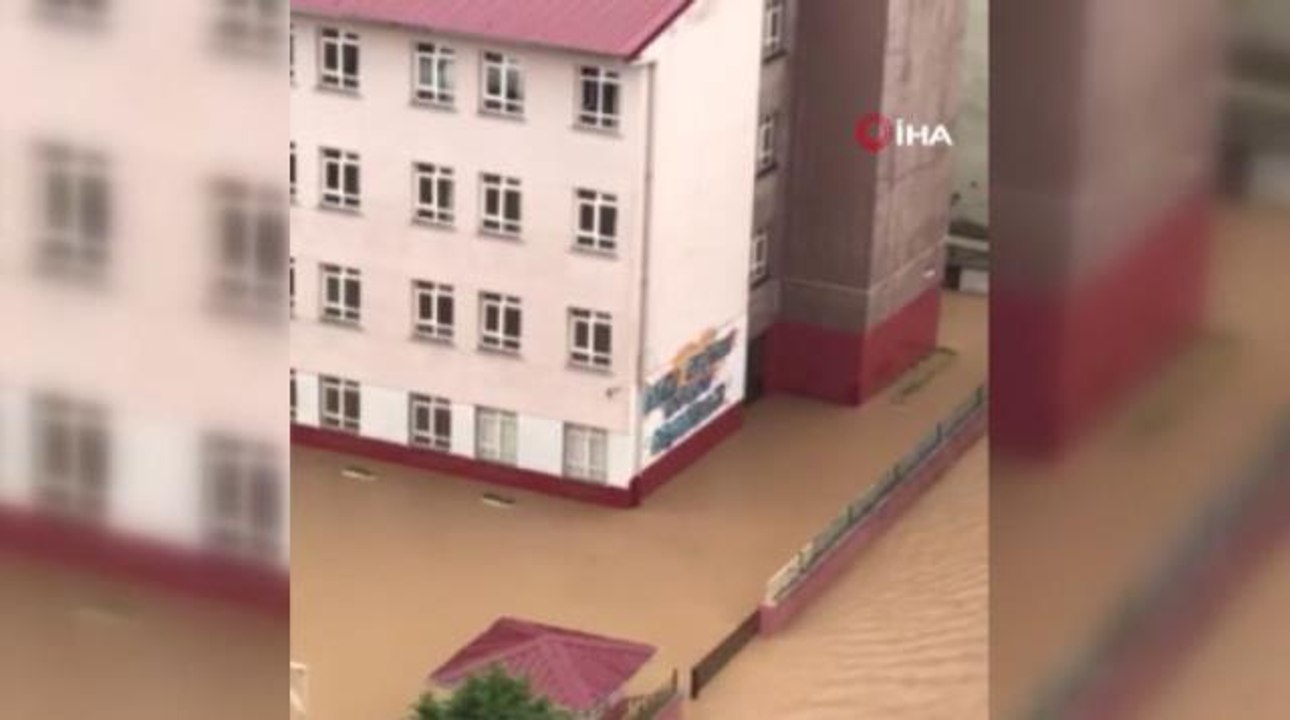 Rize yine sele teslim oldu