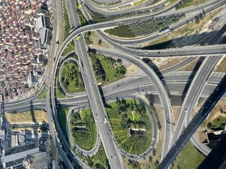 İSTANBUL'DA HELİKOPTERLİ TRAFİK DENETİMİ