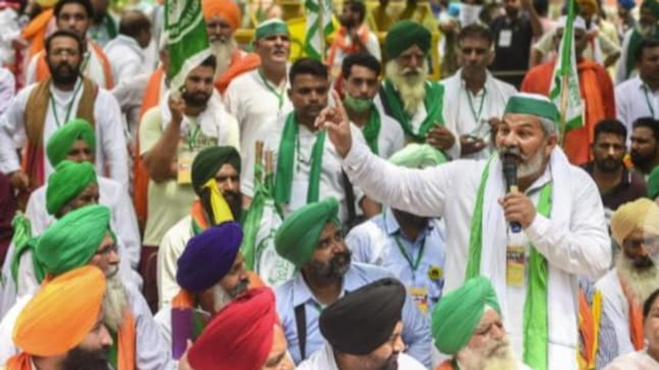 Farm laws showdown in Parliament, farmers hold Kisan Sansad at Jantar