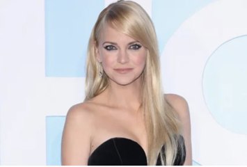 Anna Faris and Fiancé Michael Barrett Eloped