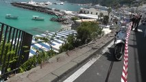 Minibus precipitato a Capri: i soccorsi e il racconto di un testimone