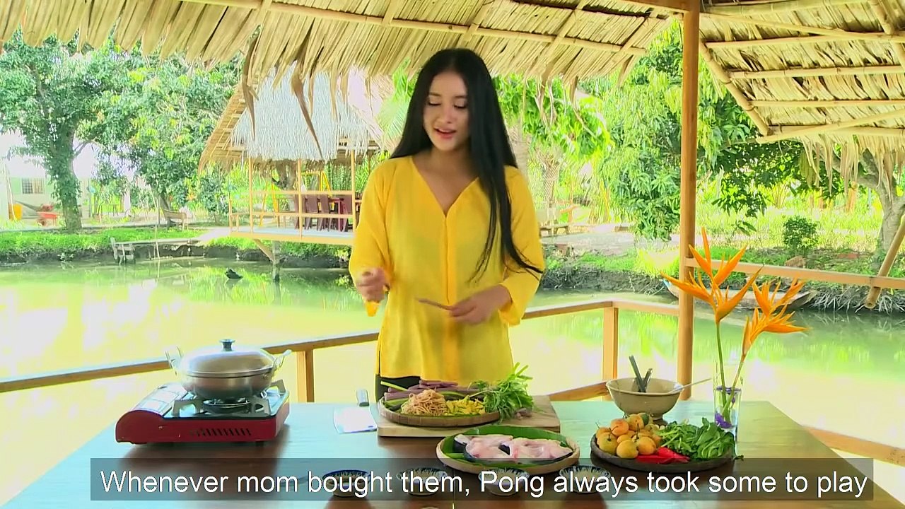 Pong's kitchen - How To Cook CATFISH WITH BOUEA MACROPHYLLA SOUP - Beautiful girl Cooking
