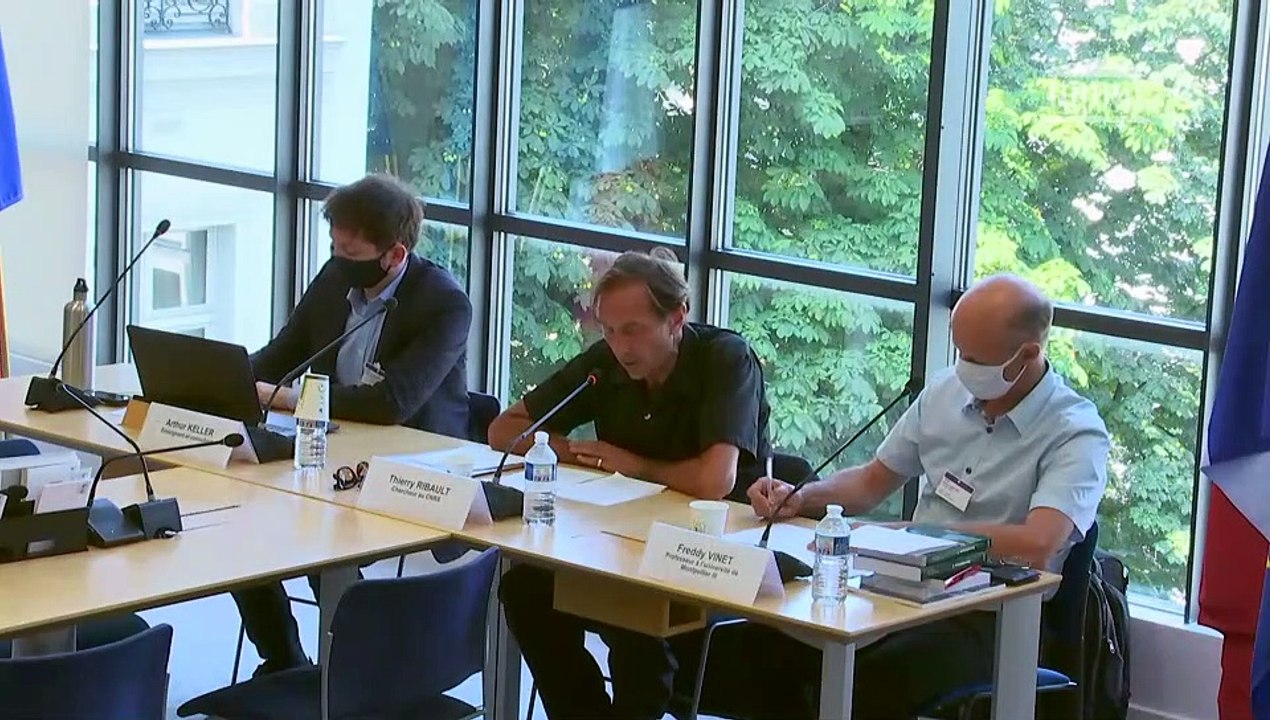 Résilience nationale : Table ronde réunissant enseignant, chercheur et professeur - Jeudi 22 juillet 2021