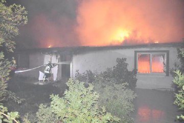 EV YANDI; KUNDAKLAMA İDDİASIYLA ESKİ KOCA GÖZALTINA ALINDI