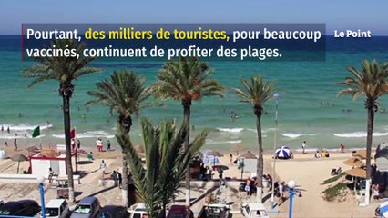 En Tunisie, la pandémie épuise les soignants mais n'effraie pas les touristes