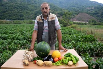 Tải video: Son dakika ekonomi: Atıl durumdaki araziyi ekilebilir hale getirdi, 2 milyon lira kazanç bekliyor