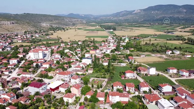 BİLECİK - Tarihi ilçe Gölpazarı doğal güzellikleriyle ziyaretçilerini ağırlıyor