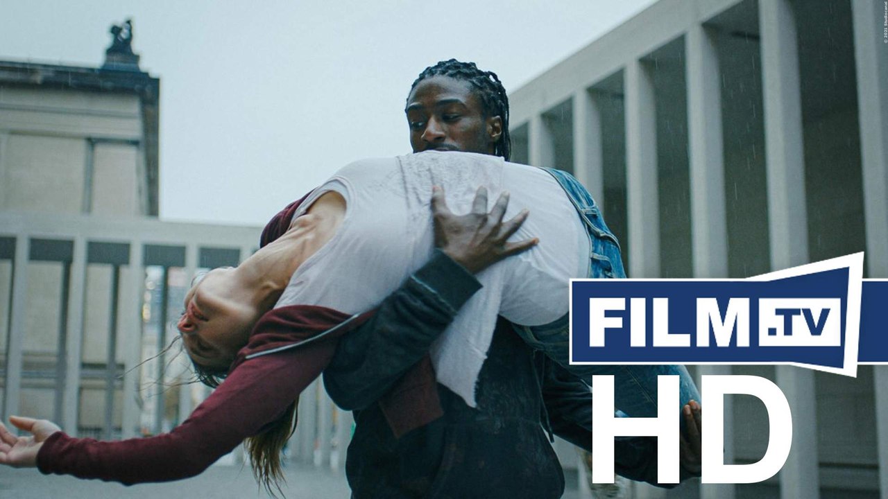 Fly Trailer Deutsch German (2021)