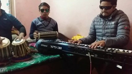 Live music Performance by Nepal Blind Music Group  -----  ले दर्शकबाट पाएको रुमाल स्वरुप मायालाई चट्टसंग यसरि सम्हालेर राखेकोछ।