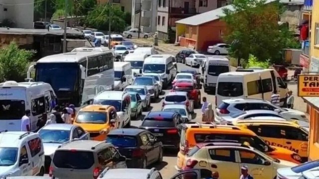 88 bin nüfuslu kente 90 bin araç giriş yaptı