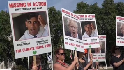Una protesta en defensa del clima exige "hechos, no palabras" a Boris Johnson