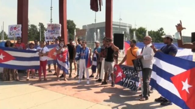 La semana pasada, la alta comisionada Bachelet pidió la urgente liberación en Cuba de todas las personas detenidas por ejercer su derecho a la libertad de reunión pacífica, opinión y expresión durante las jornadas de protesta.