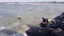 Denizde boğulma tehlikesi geçiren kadın ile kızı kurtarıldı bir kişi kayboldu
