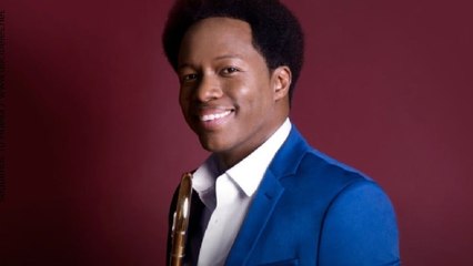 Mauro Castillo; un encanto latino