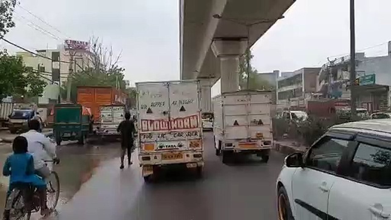Delhi road traveling part -16