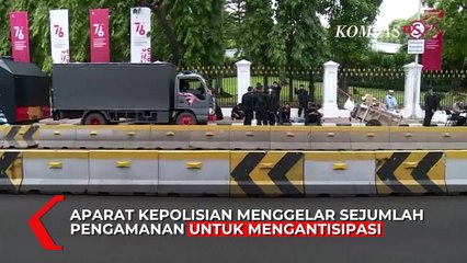 Antisipasi Rencana Aksi Jokowi Endgame, Aparat Pasang Kawat Berduri dan Blokade Jalan
