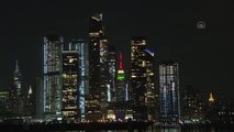 Empire State Binası, olimpiyatlara katılan ülke bayraklari renkleriyle ışıklandırıldı