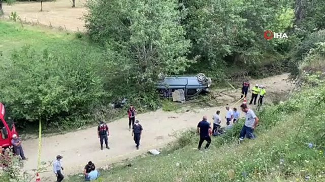 Sarımsak işçilerini taşıyan minibüs uçuruma yuvarlandı: 1 ölü, 8 yaralı