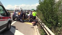 Anadolu Otoyolu'nda 3 aracın karıştığı kazada 6 kişi yaralandı
