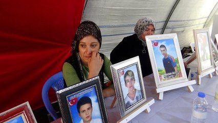 Evlat nöbeti tutan ailelerden HDP ve CHP'ye tepki