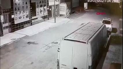 Son dakika haber | TUZLA'DA İŞ YERİNE GİREN HIRSIZLAR KAMERADA