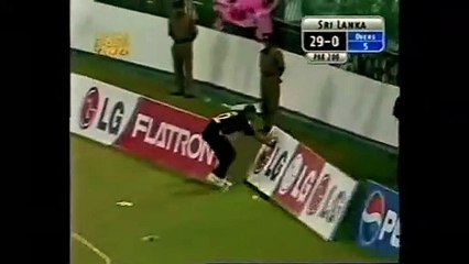 Sanath Jayasuriya 102 _ 13th Odi Century _ Srilanka vs Pakistan _ Champions Trophy 2002