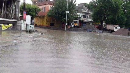 बादलों ने गाया रिमझिम का तराना