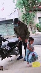 Bố làm nhiệm vụ chống dịch 2 tháng mới về